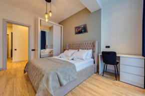 2BR Luxury Apartment Globe